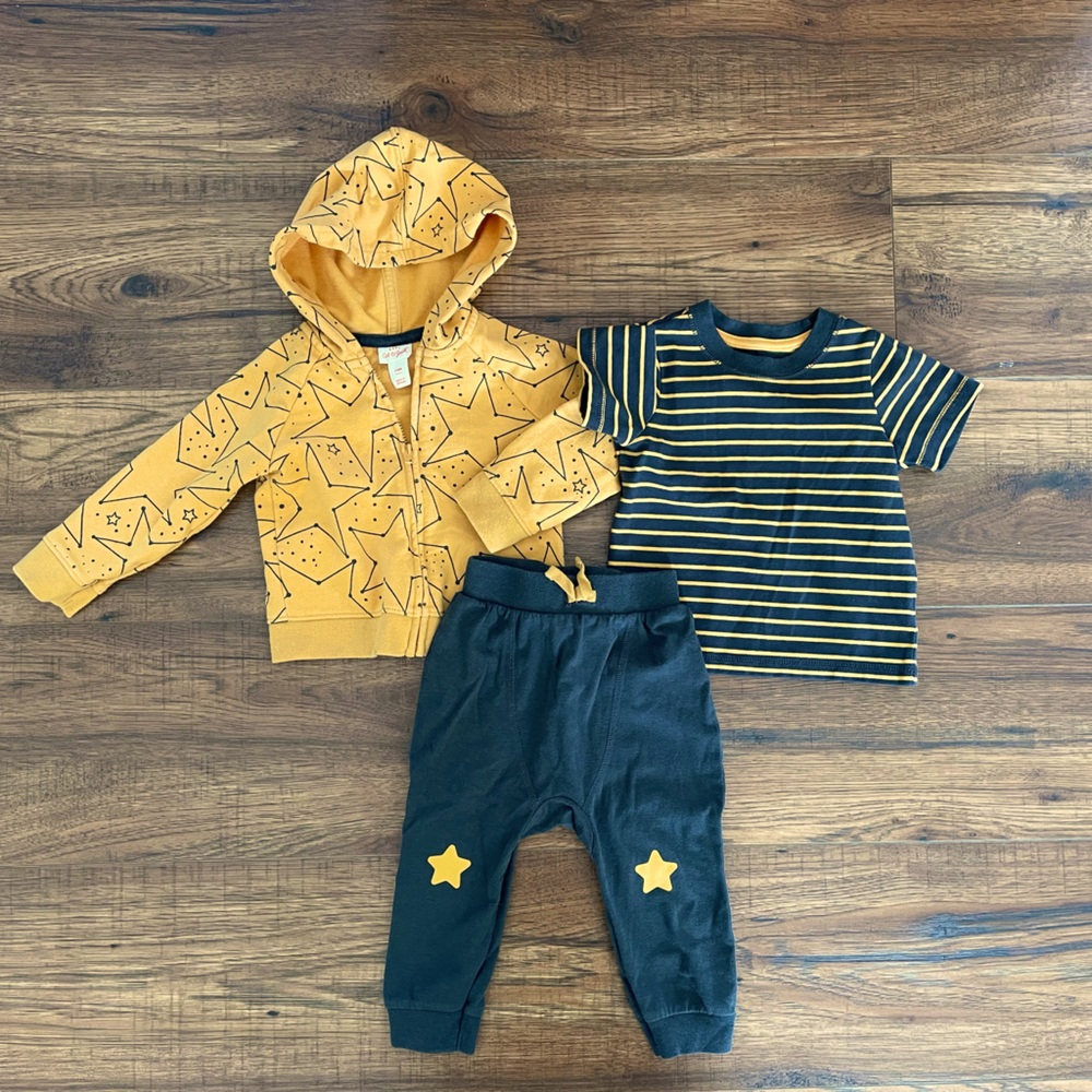 Cat & Jack 3 piece Set; Gray Stars & Stripes, 12 Month